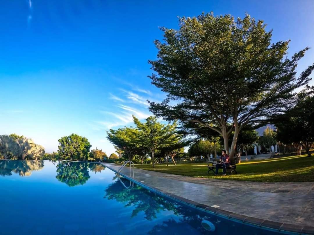 Birds Resort Hambantota Exterior photo
