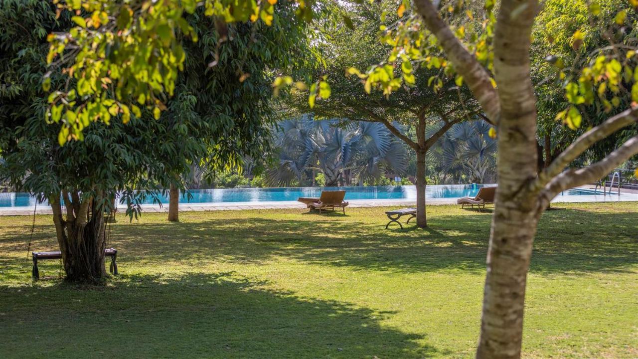 Birds Resort Hambantota Exterior photo